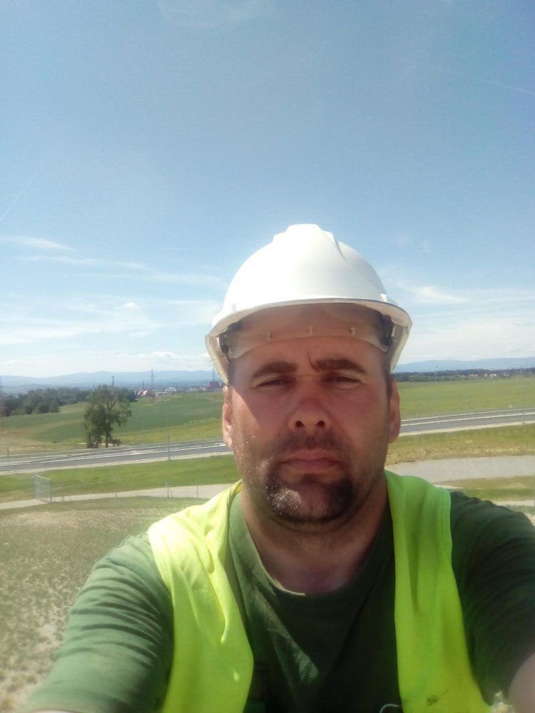 Andriy Zrada 