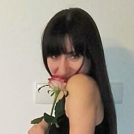 Яна Тихонова