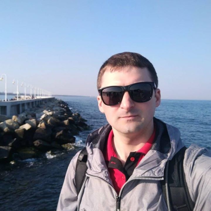 Денис Новосьолов