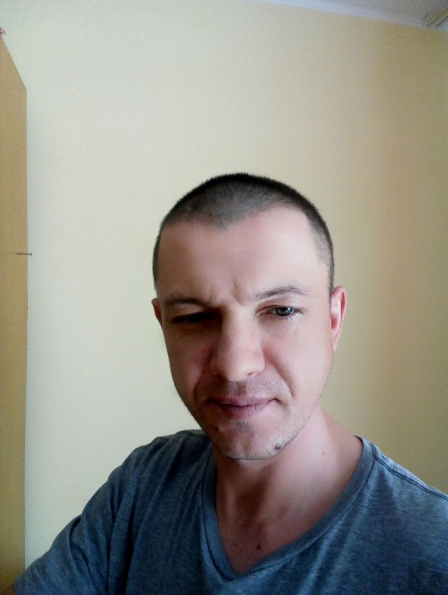 Володимир Олійник