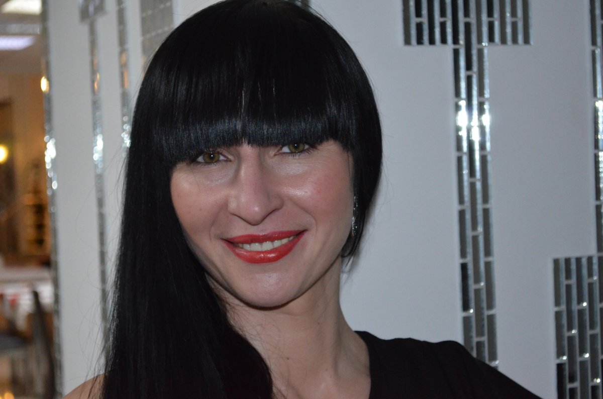 Olena.Olena 