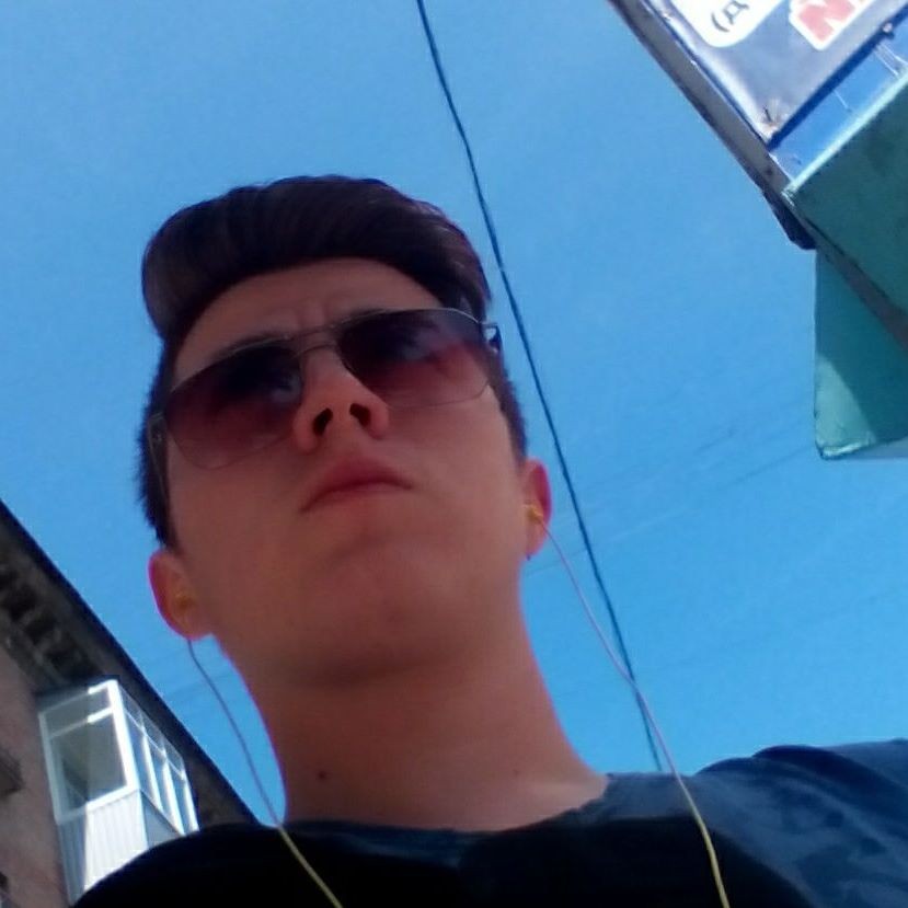 Саша Теделурі