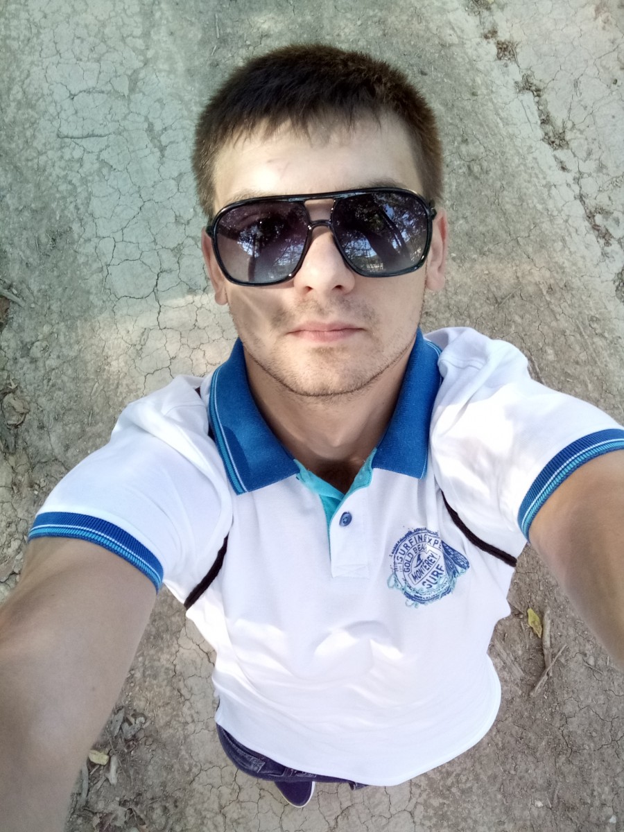 Андрей Толстов