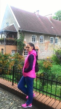 Елена Абара