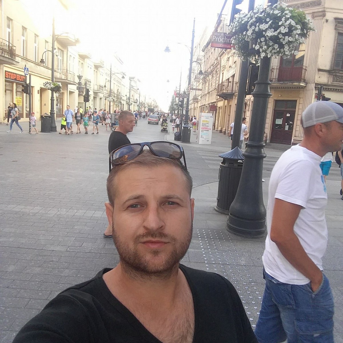 Александр Остапенко