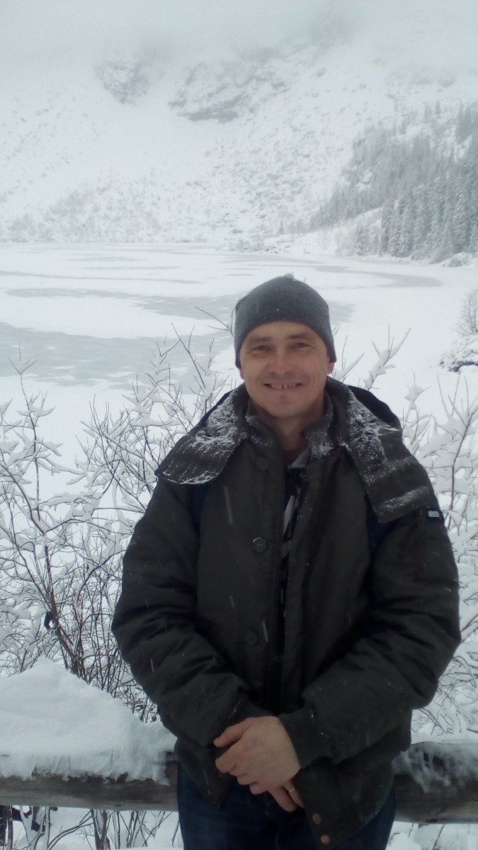 Валентин Нелюба