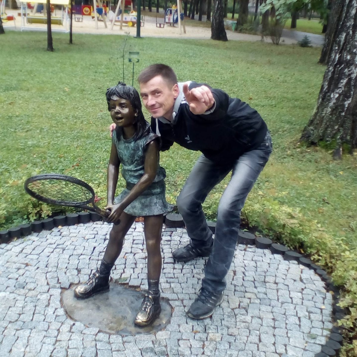 Валентин Нелюба