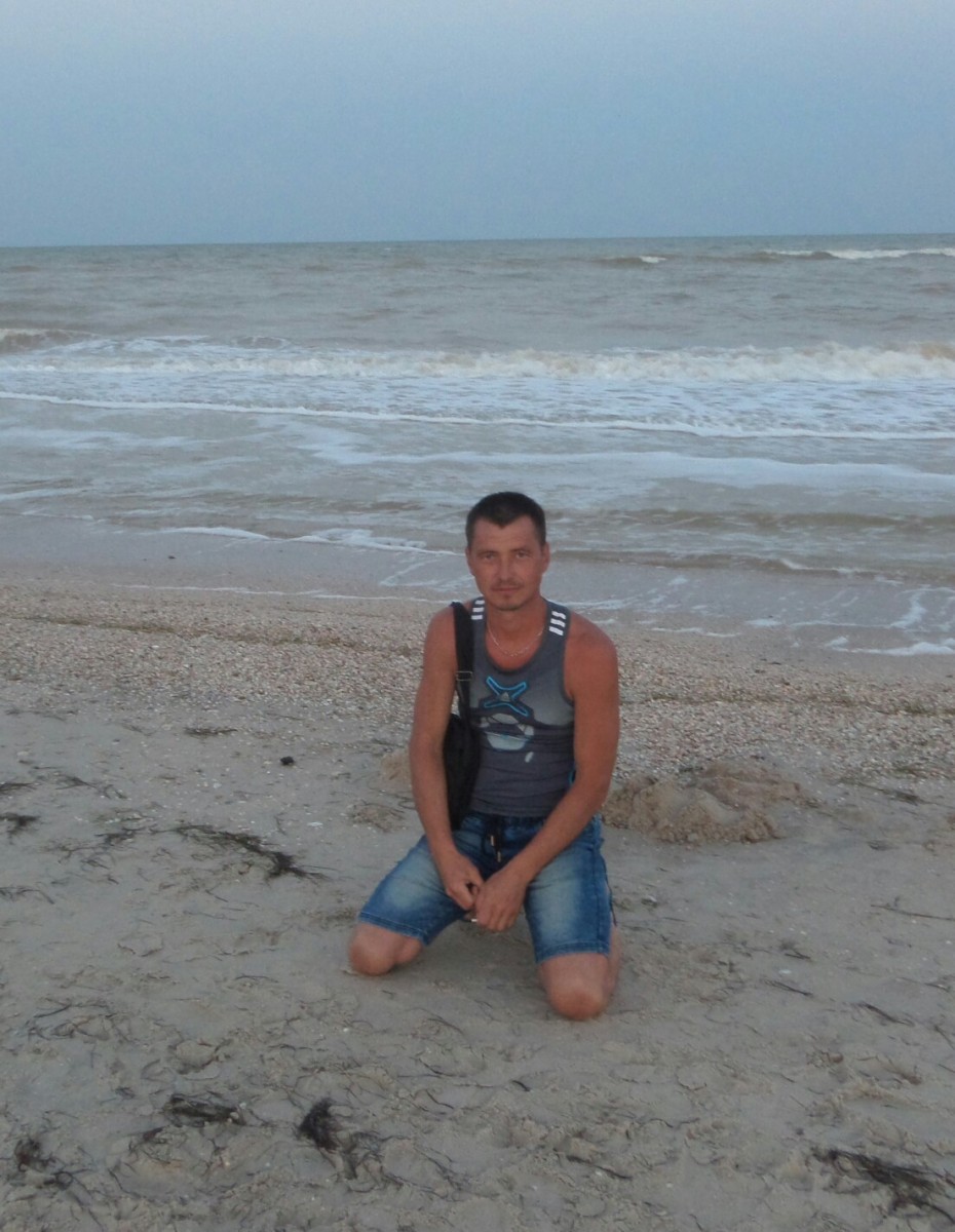 Валентин Нелюба