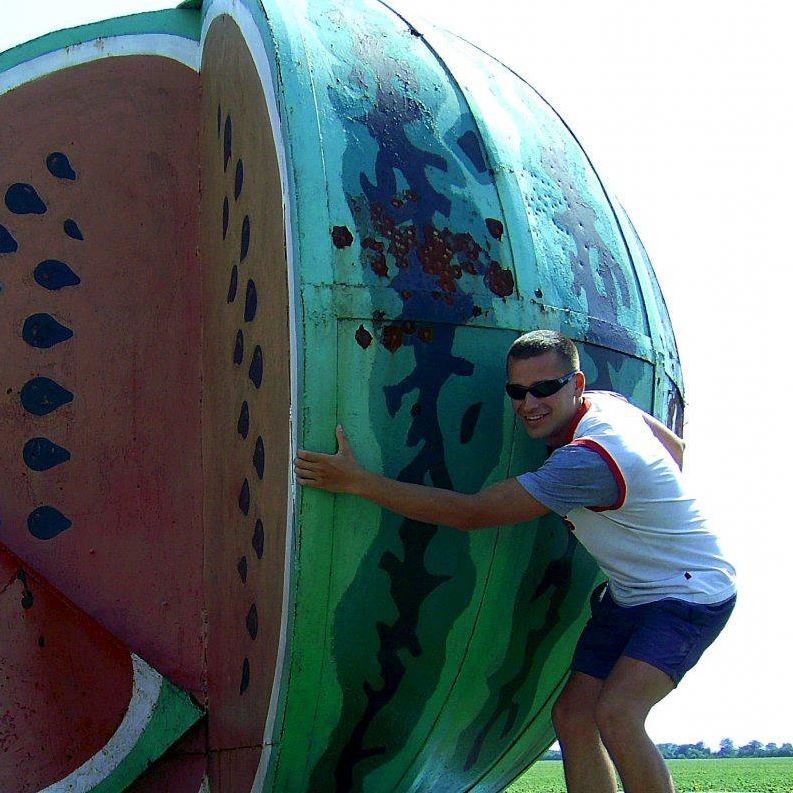 Артем Артамонов