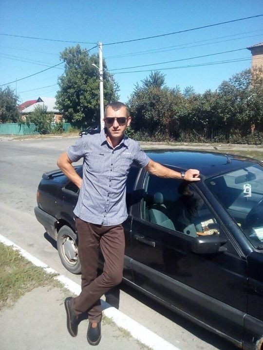 Виктор Максименко