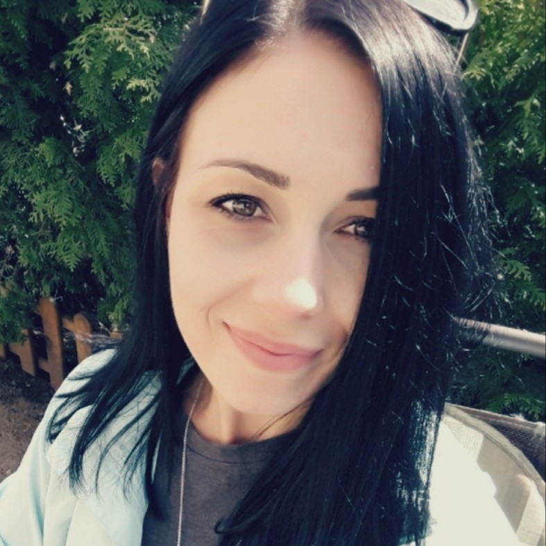 Elena Khomenko