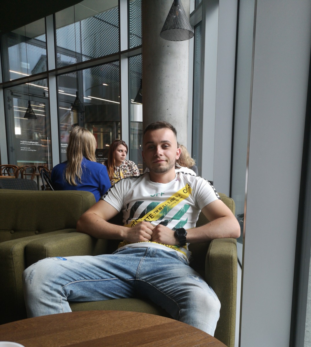 Dmytro Kharchenko