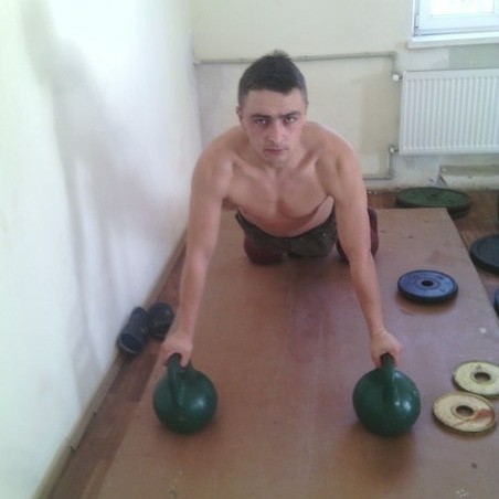 Вова Романів