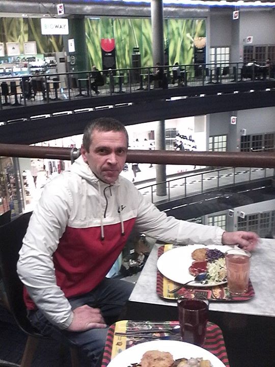 Юрий Белоус