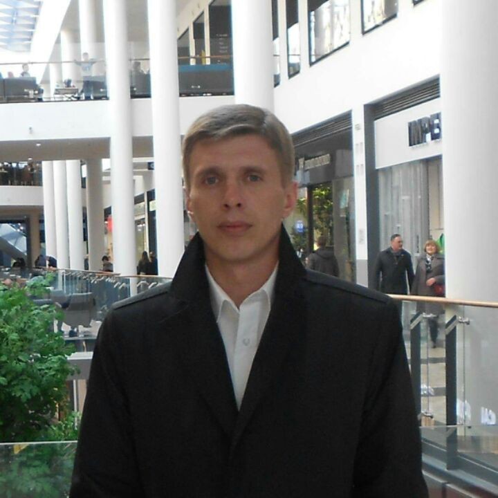 Денис Палюх 